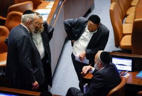 חברי הכנסת החרדים בהצבעה על הוראת שעה מניעת המעצרים