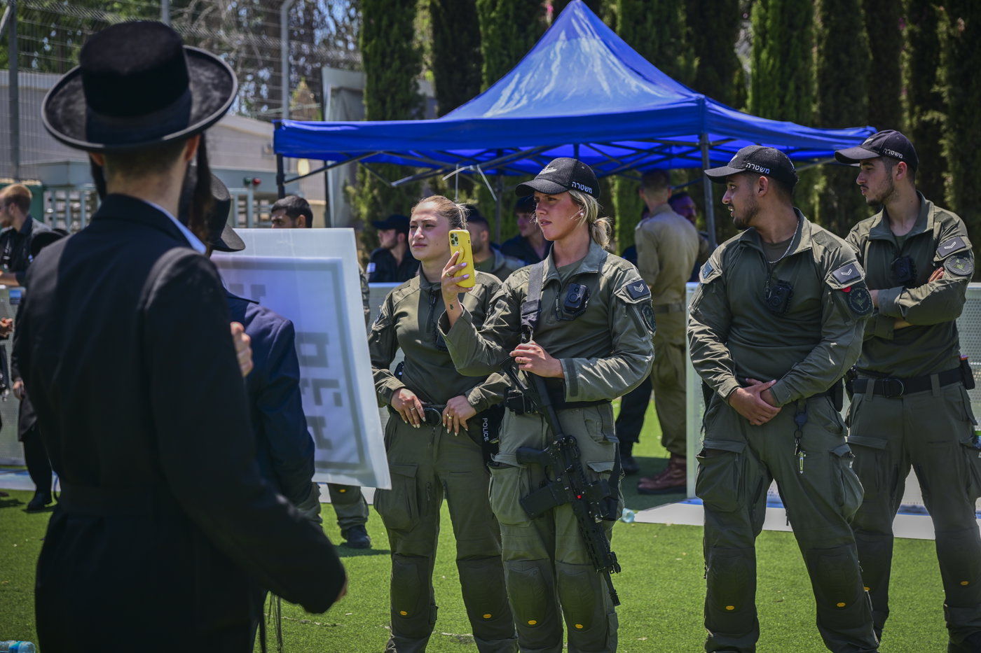 הפגנה מול לשכת הגיוס בתל השומר
