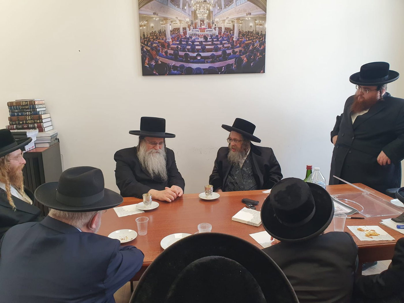 האדמו"ר מקרעטשניף סיגעט בביקור באנטווערפן 