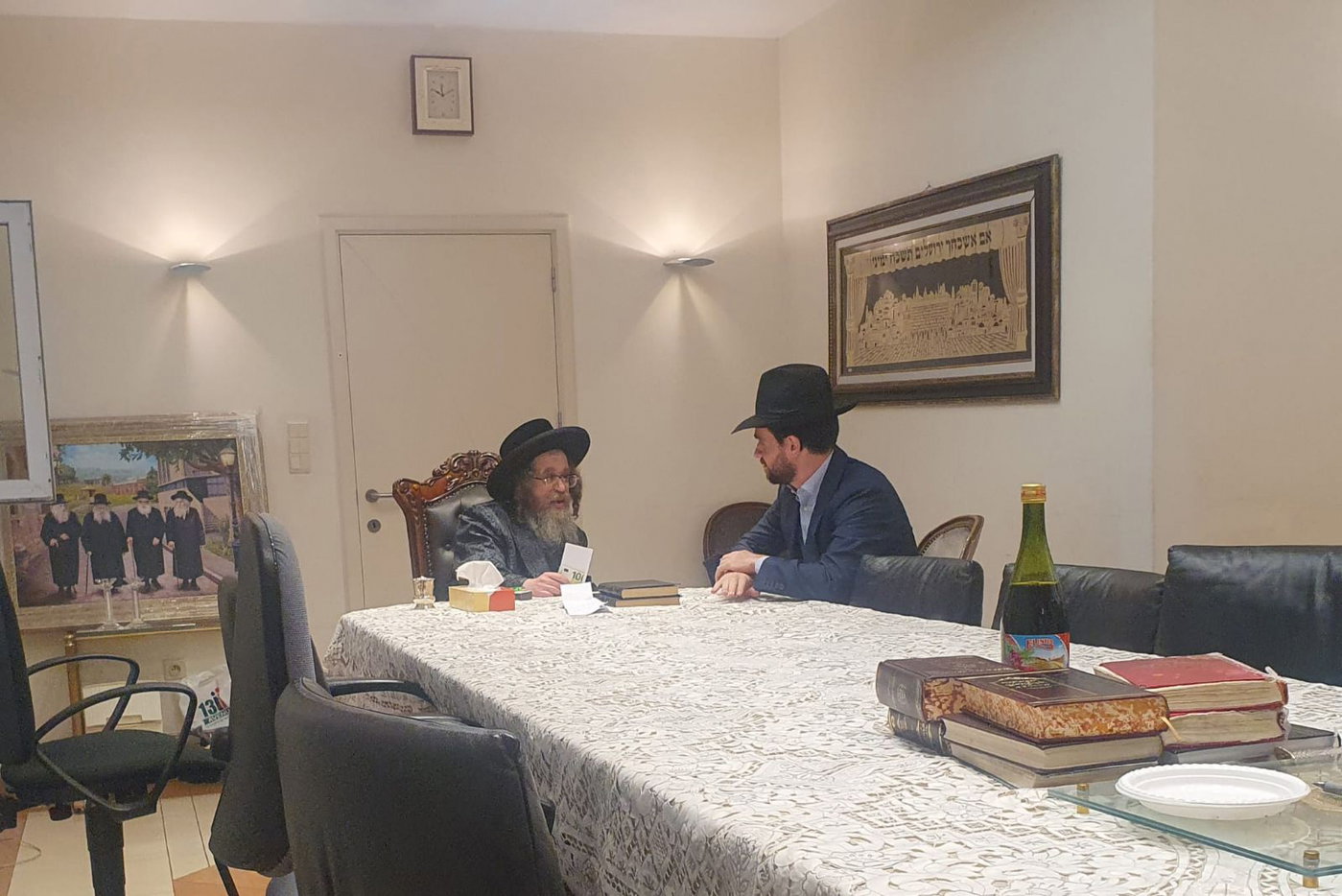 האדמו"ר מקרעטשניף סיגעט בביקור באנטווערפן 