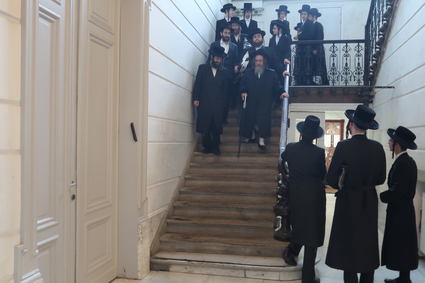 האדמו"ר מקרעטשניף סיגעט בביקור באנטווערפן 