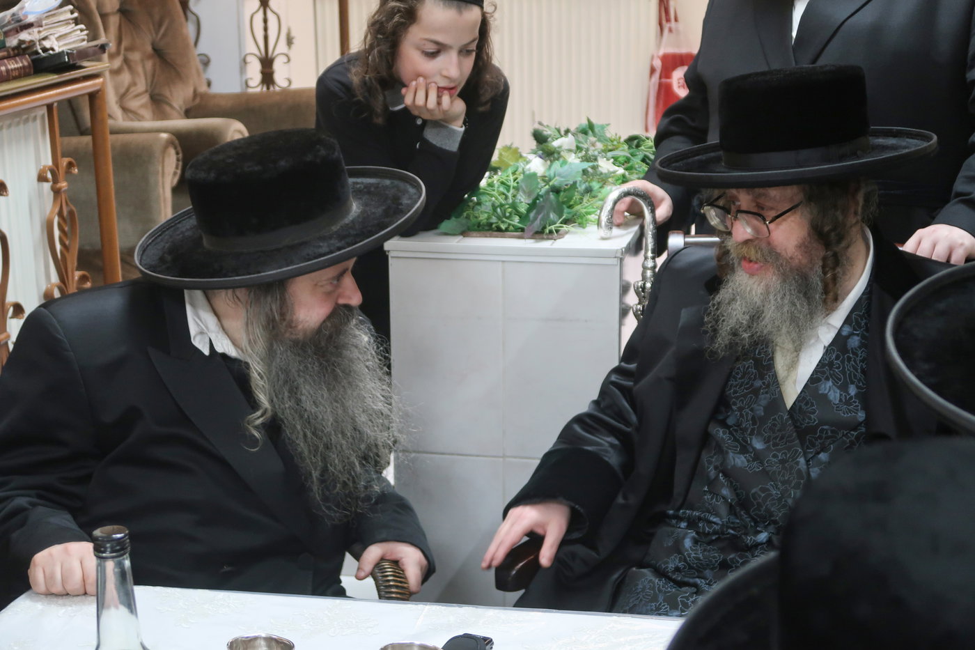 האדמו"ר מקרעטשניף סיגעט בביקור באנטווערפן 