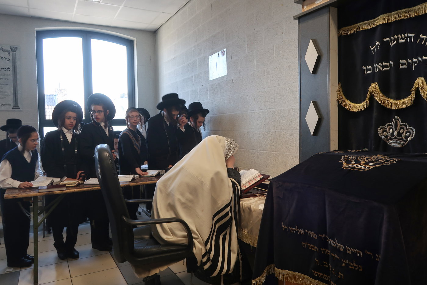 האדמו"ר מקרעטשניף סיגעט בביקור באנטווערפן 
