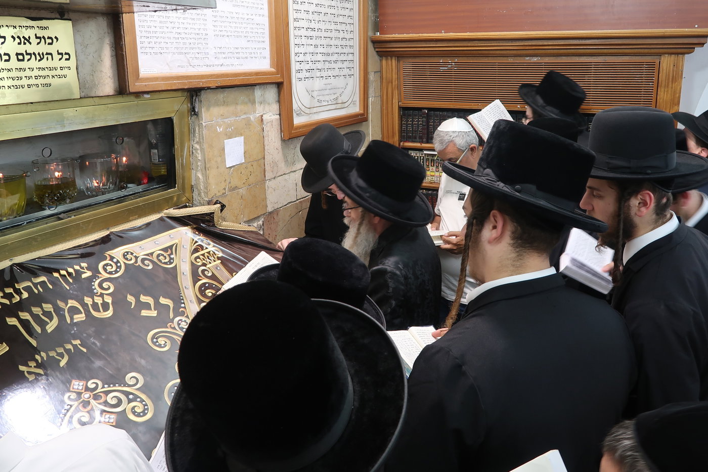האדמו"ר מצאנז זוועהיל בביקור בארץ