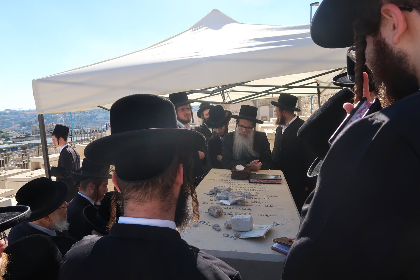 האדמו"ר מצאנז זוועהיל בביקור בארץ