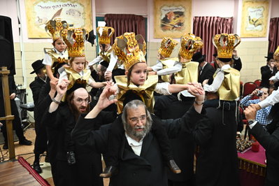 מסיבת חומש בת"ת החסידי בקריית הבעש"ט
