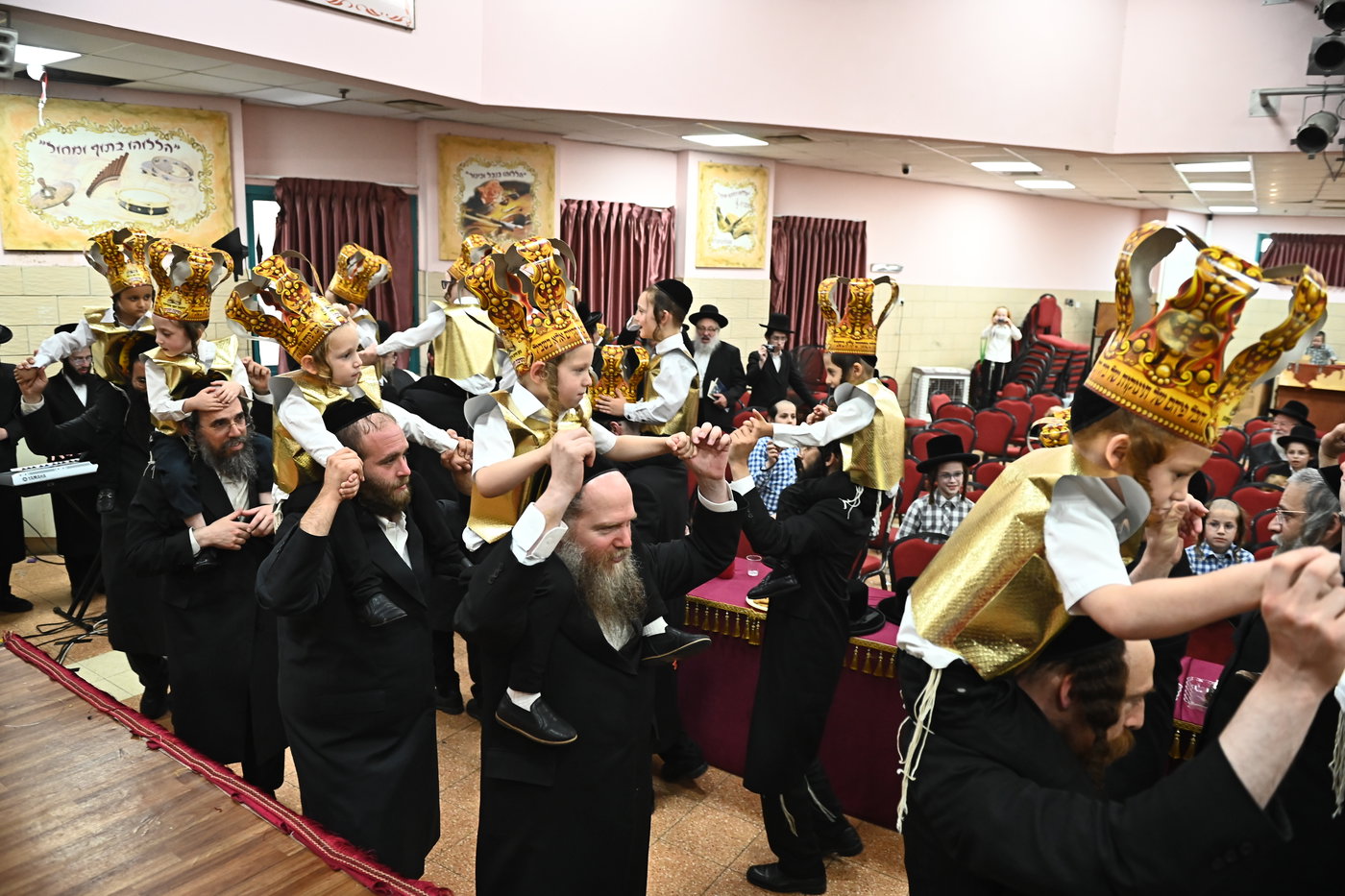 מסיבת חומש בת"ת החסידי בקריית הבעש"ט
