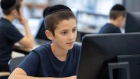 משרד החינוך מכריז: מורה אישית לכל תלמיד בעזרת AI