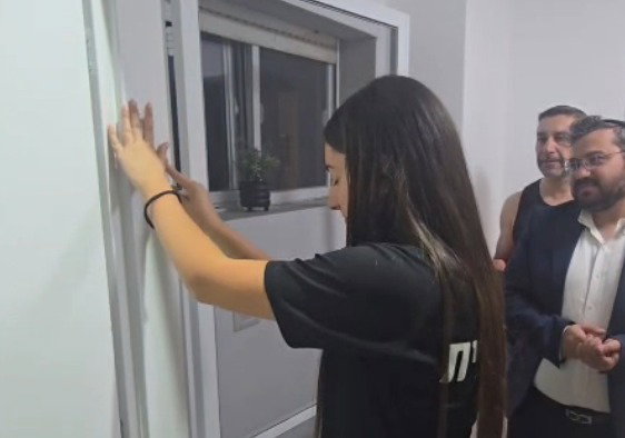בעת קביעת המזוזה