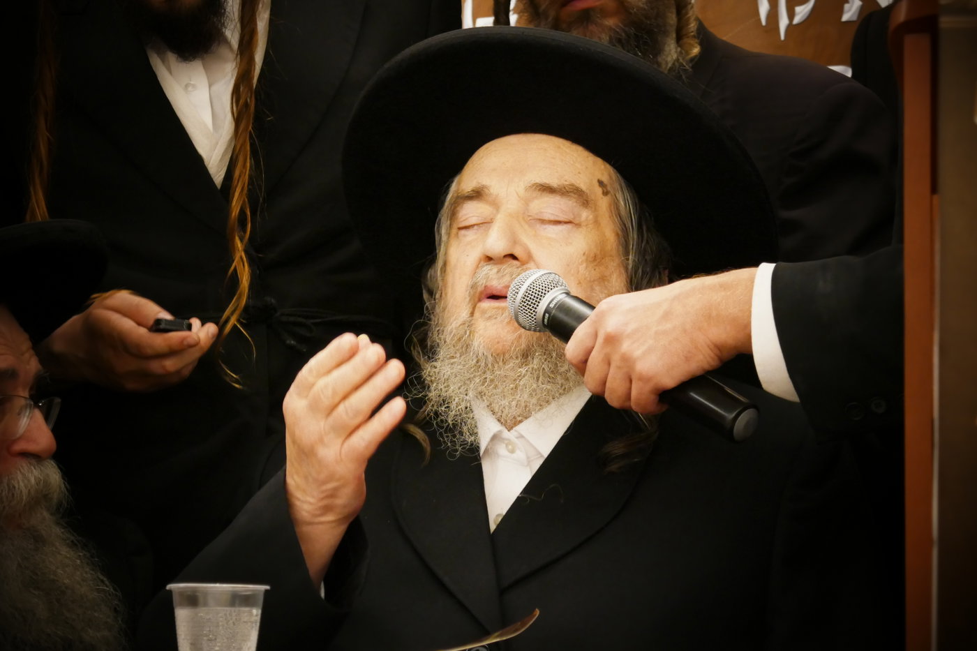 הגרי"מ שכטר בהילולת השערי טוביה