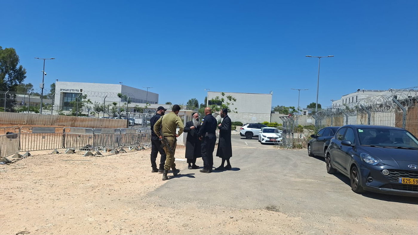 בכירי חסידות גור בהיערכות, היום