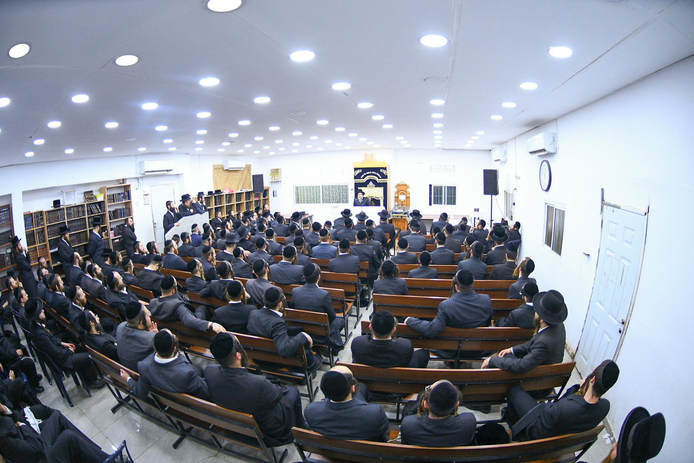 האמו"ר מסקולען ירושלים בשיעור בעמנואל 