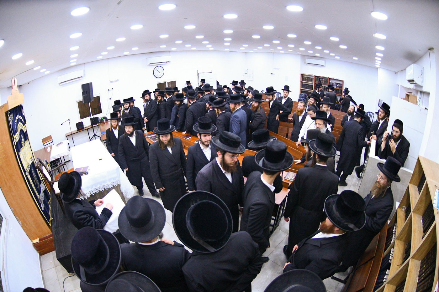 האמו"ר מסקולען ירושלים בשיעור בעמנואל 