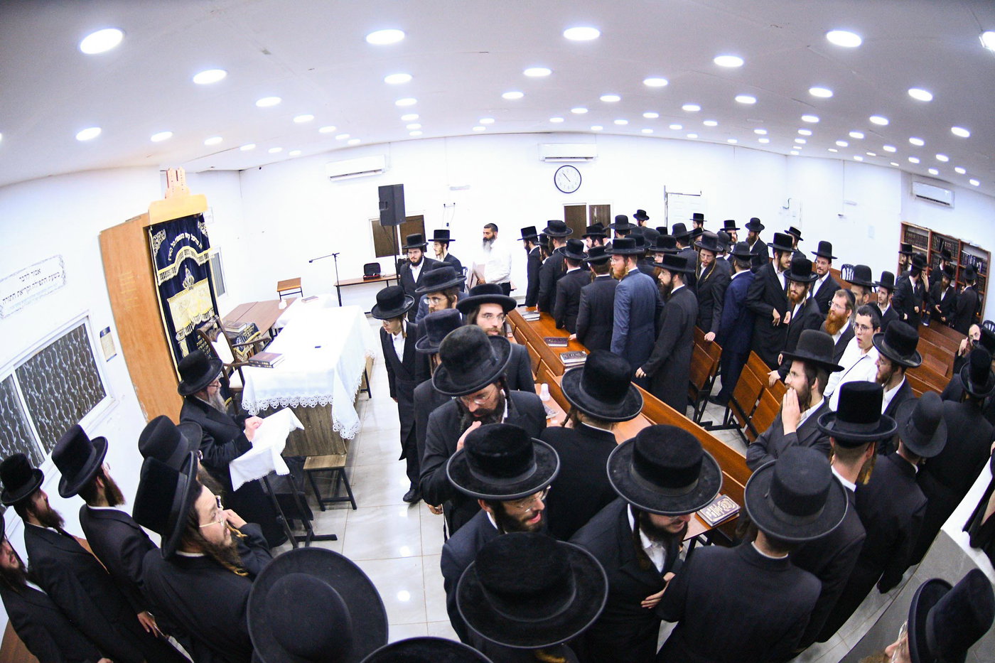 האמו"ר מסקולען ירושלים בשיעור בעמנואל 