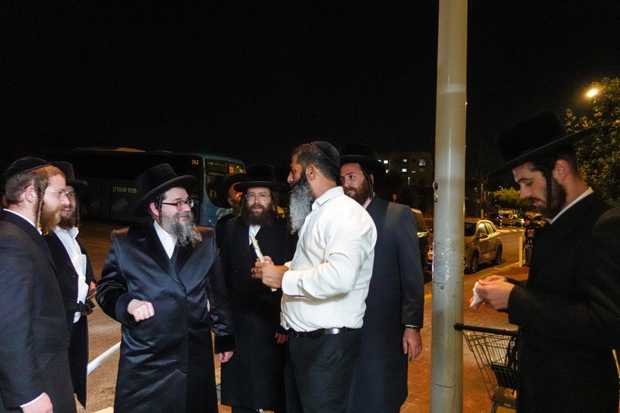 האמו"ר מסקולען ירושלים בשיעור בעמנואל