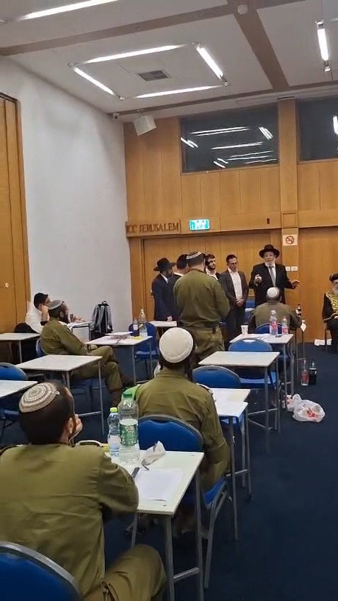 הרב הראשי הגאון רבי קלמן בר