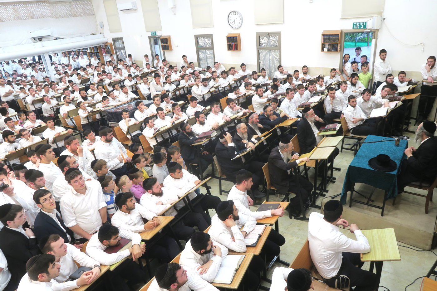 רבי אלימלך בידרמן בישיבת רנה של תורה בכרמיאל