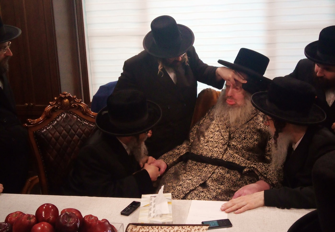 האדמו"ר מסקולען לייקווד בבקור אצל האדמו"ר מקאלוב