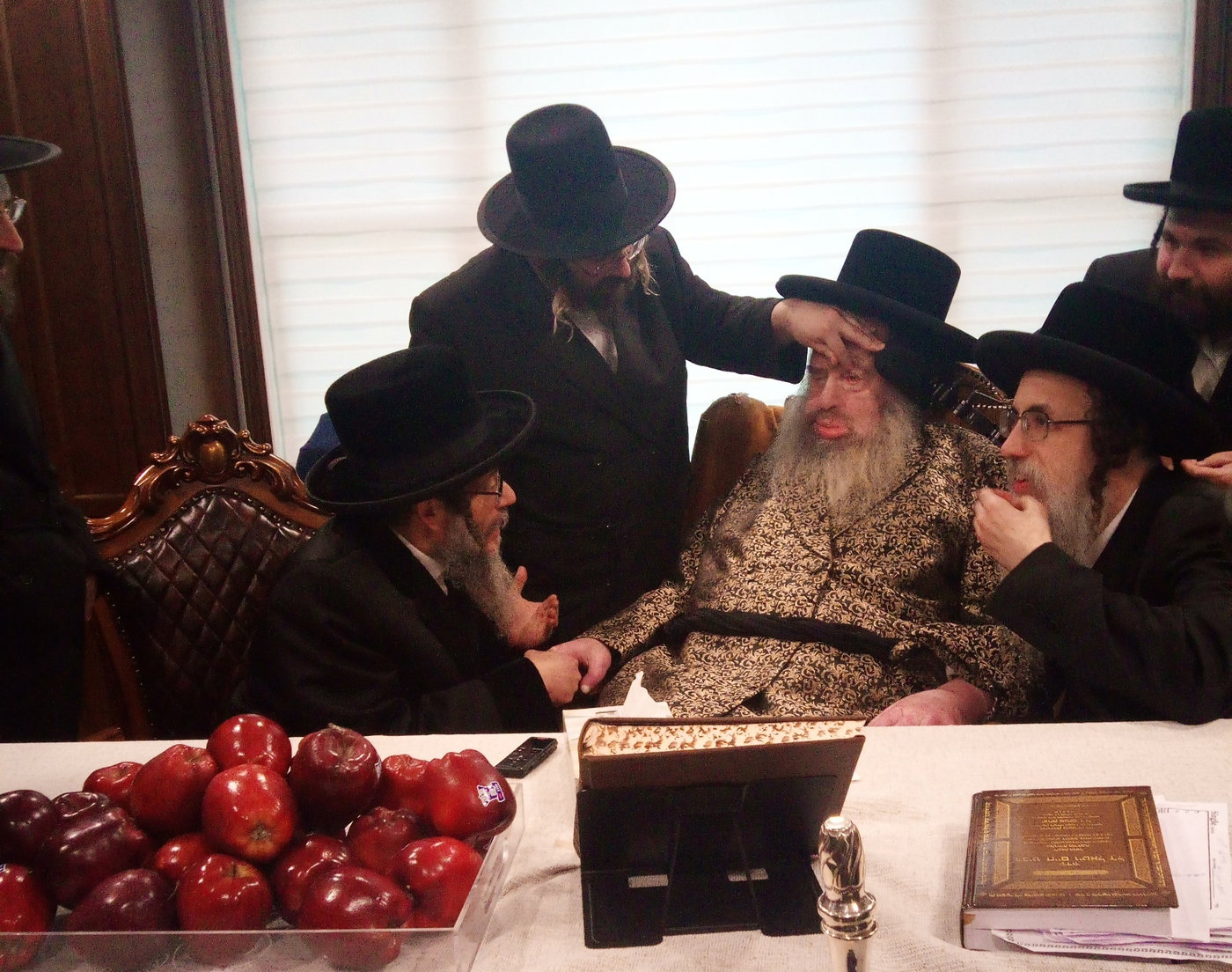 האדמו"ר מסקולען לייקווד בבקור אצל האדמו"ר מקאלוב