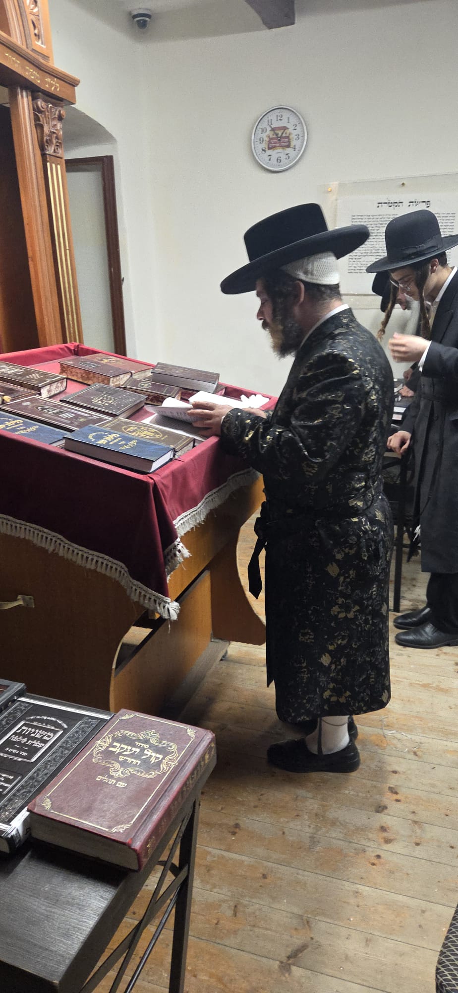 האדמו"ר מקרעטשניף כפר עטה במסע תשעת הימים
