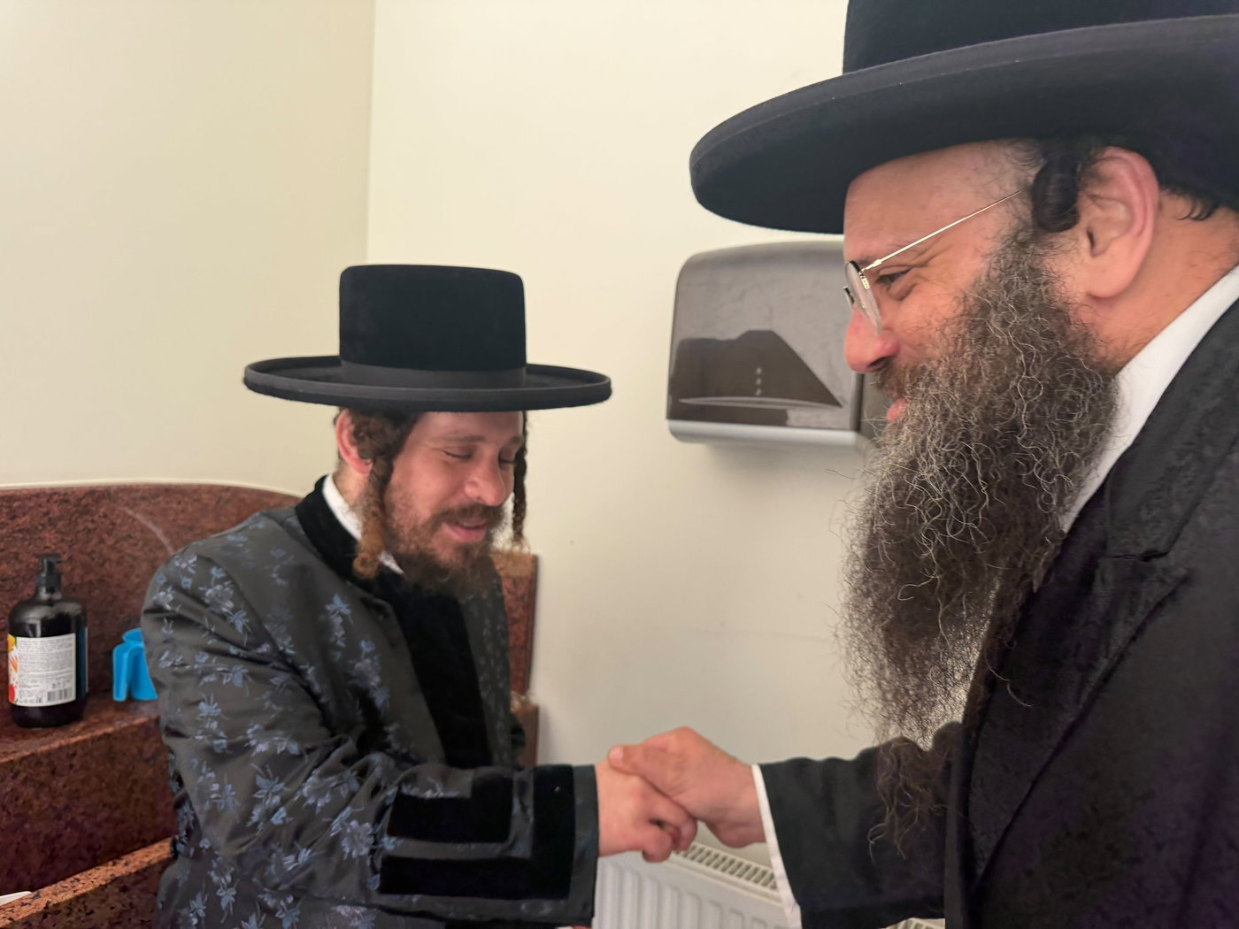 האדמו"ר מקרעטשניף כפר עטה במסע תשעת הימים