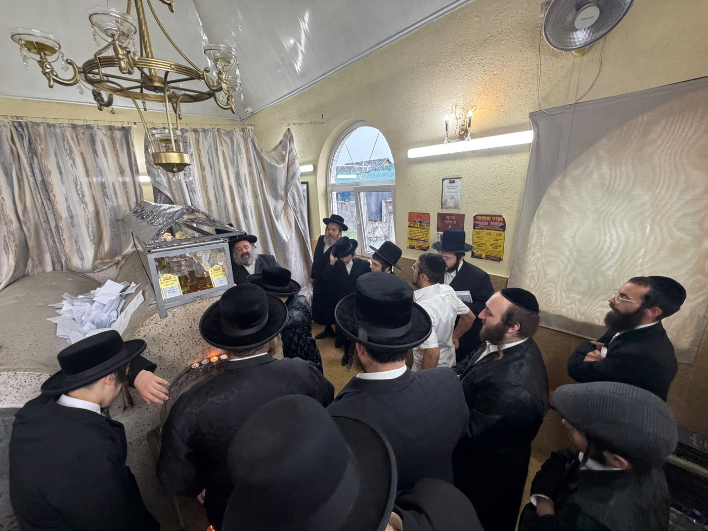 האדמו"ר מקרעטשניף כפר עטה במסע תשעת הימים