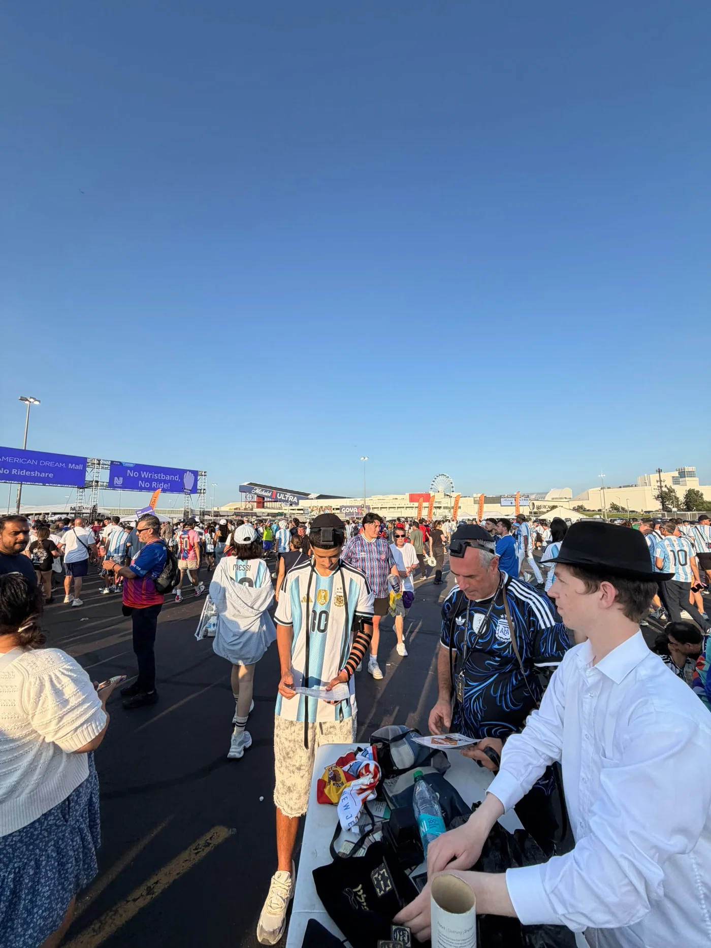 "עשינו לו בדמעות": היהודי מארגנטינה שסגר מעגל מחוץ למגרש המונדיאל