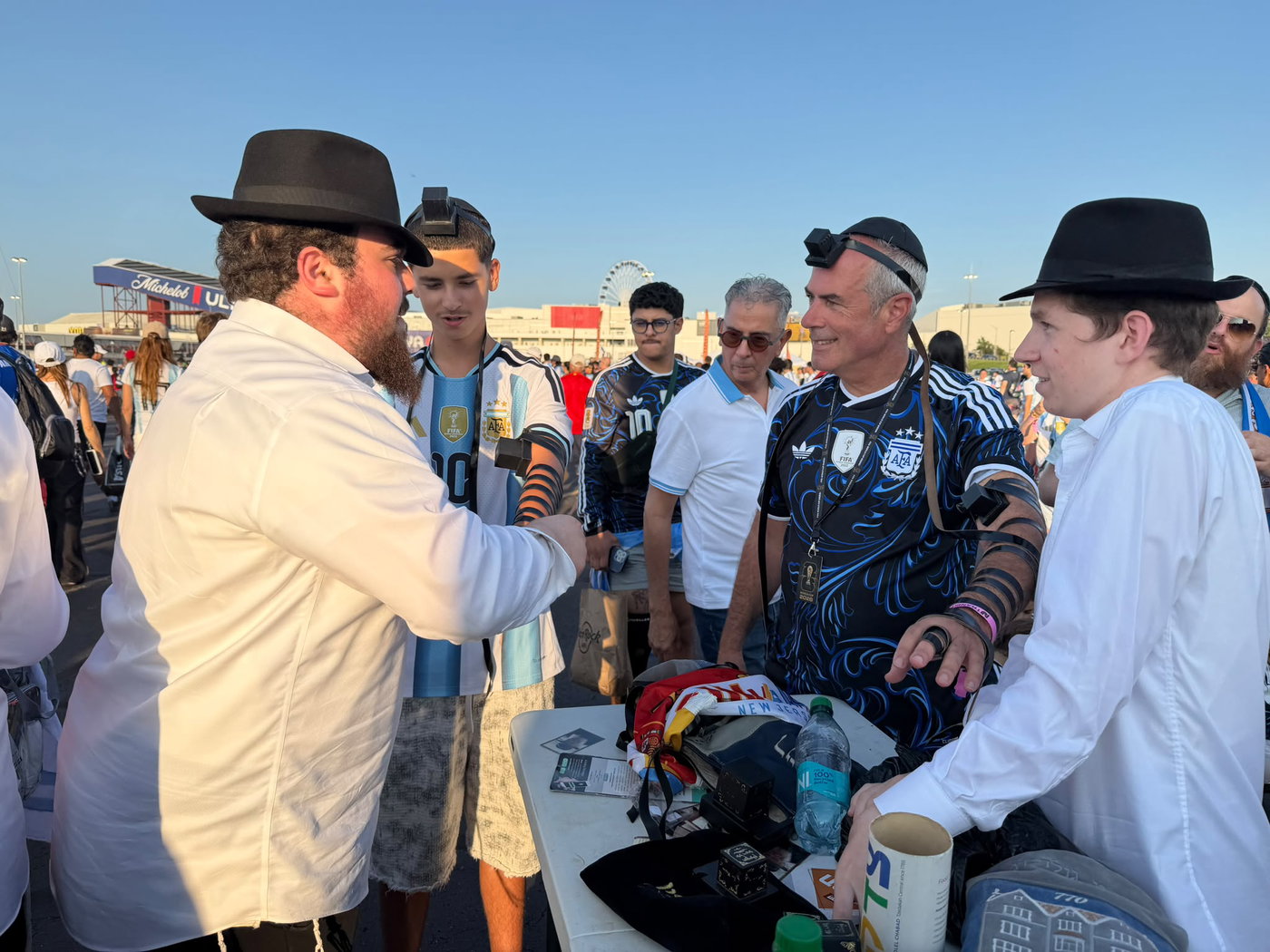 "עשינו לו בדמעות": היהודי מארגנטינה שסגר מעגל מחוץ למגרש המונדיאל
