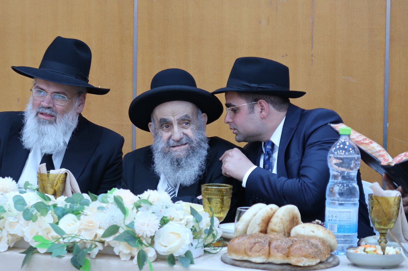 שמחת אירוסי נכד הגר"מ צדקה