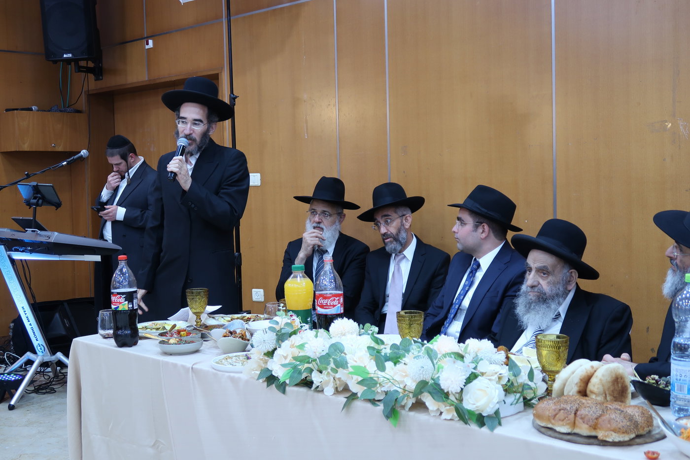שמחת אירוסי נכד הגר"מ צדקה