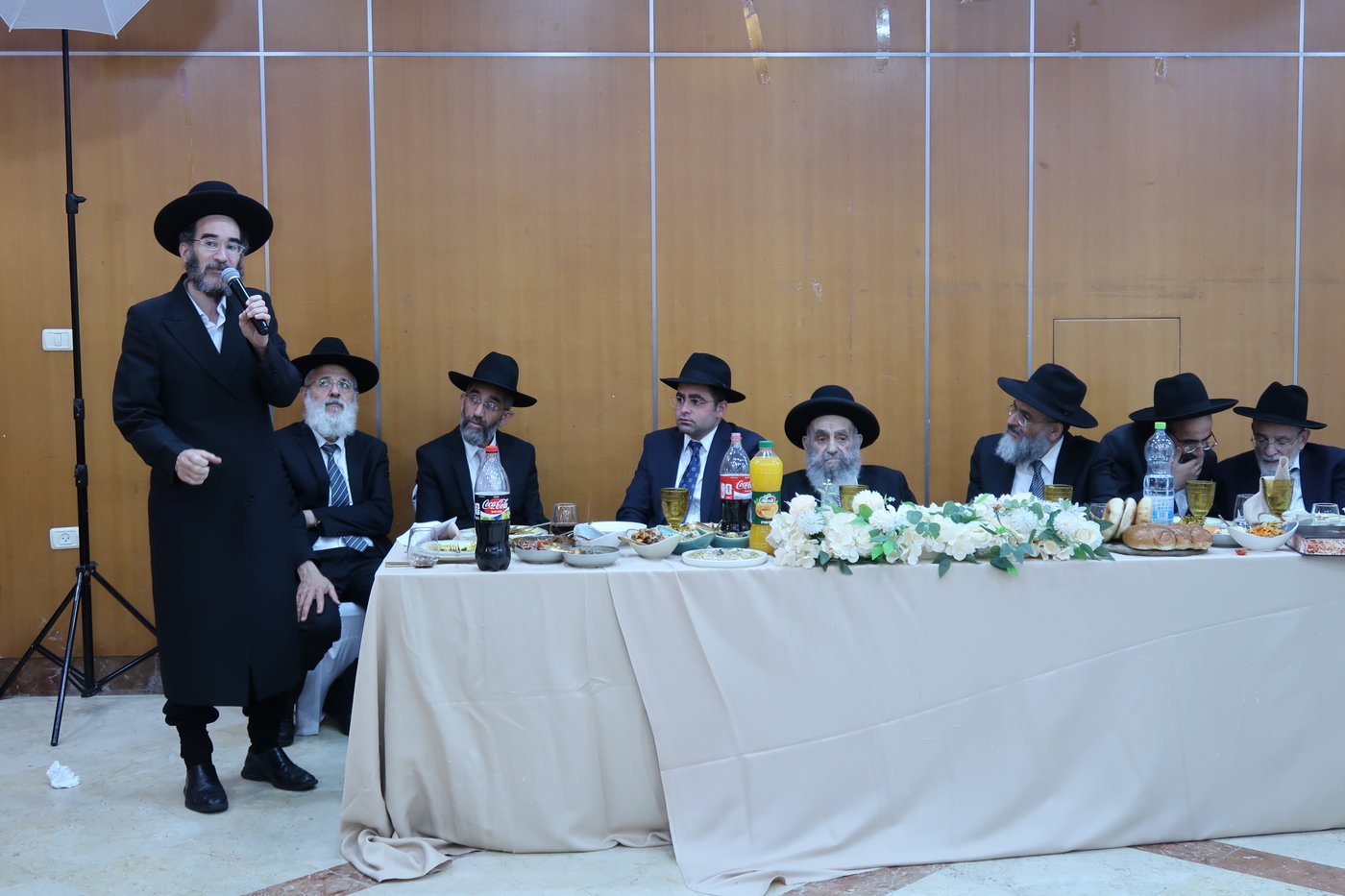שמחת אירוסי נכד הגר"מ צדקה