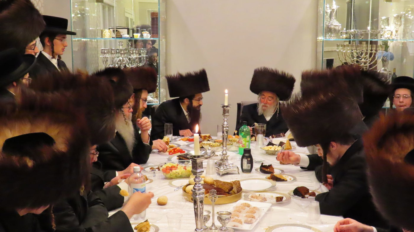 הגה"צ רבי יצחק משה ארלנגר בקריית יואל