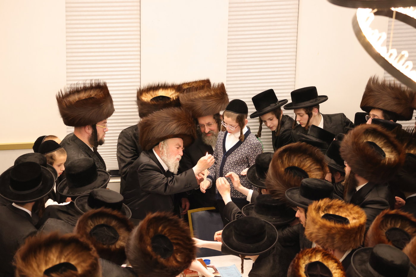 הגה"צ רבי יצחק משה ארלנגר בקריית יואל