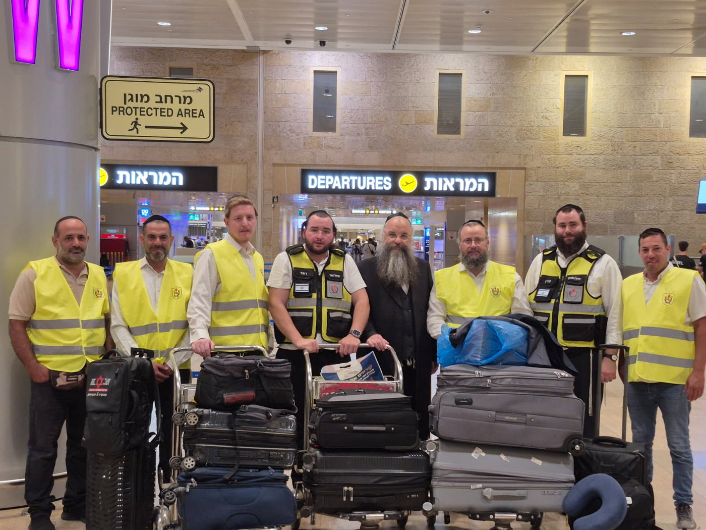 משלחת זק"א בחילוץ שרידי מאות נפטרים והבאתם לקבר ישראל