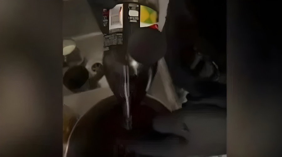 לא תאמינו מה מצאו הסוהרים בתוך בקבוק השתייה שהביא האסיר | צפו