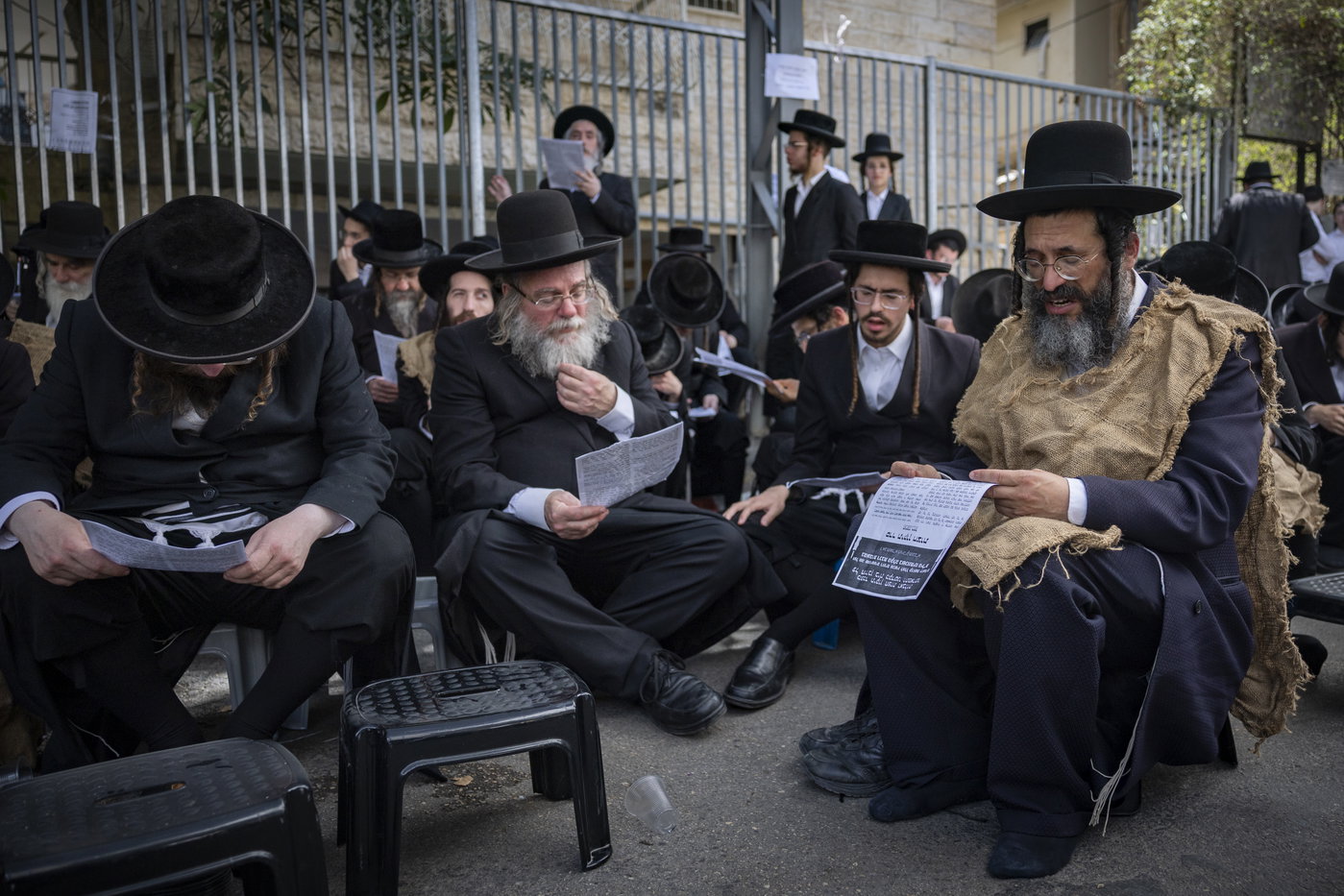 הפגנה בשק ואפר נגד רכבת הקלה בירושלים