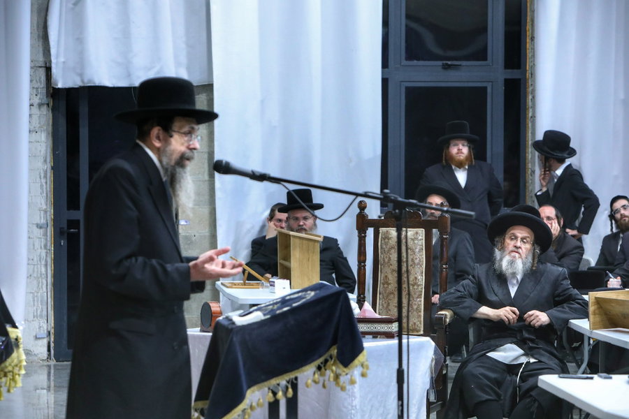 האדמו"ר מתולדות יהודה סטוטשין בשיחת חיזוק בביתר