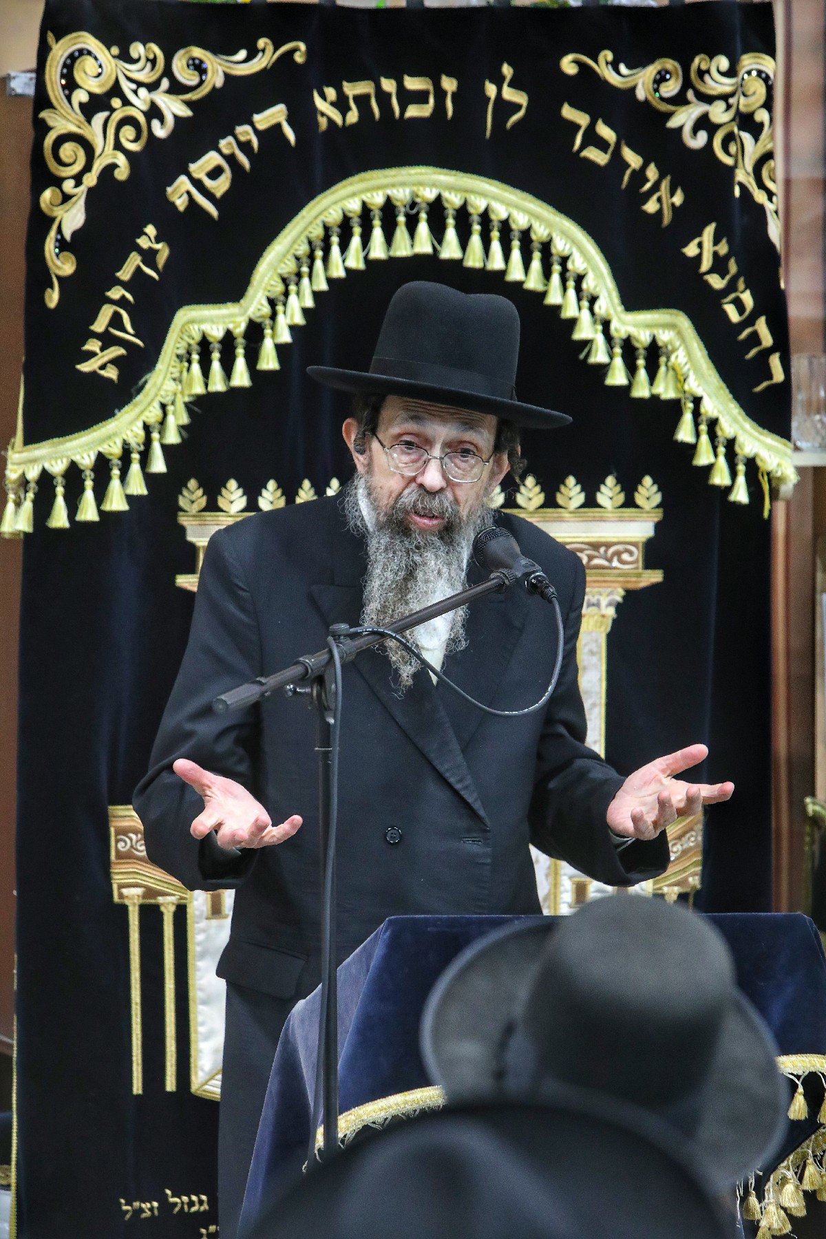 האדמו"ר מתולדות יהודה סטוטשין בשיחת חיזוק בביתר