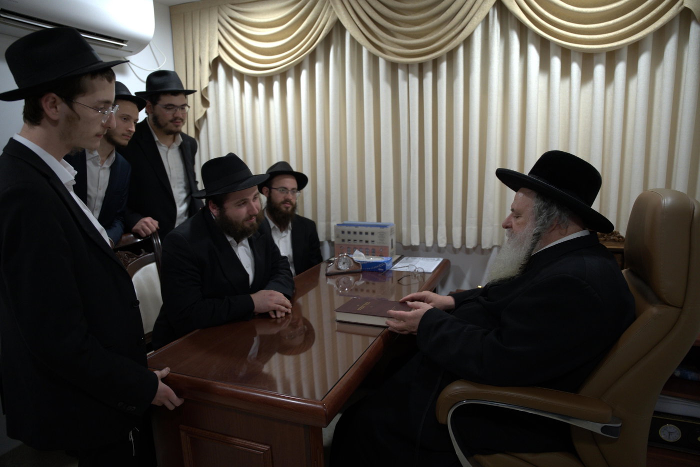 תלמידי תומכי תמימים בבתי גדולי ישראל