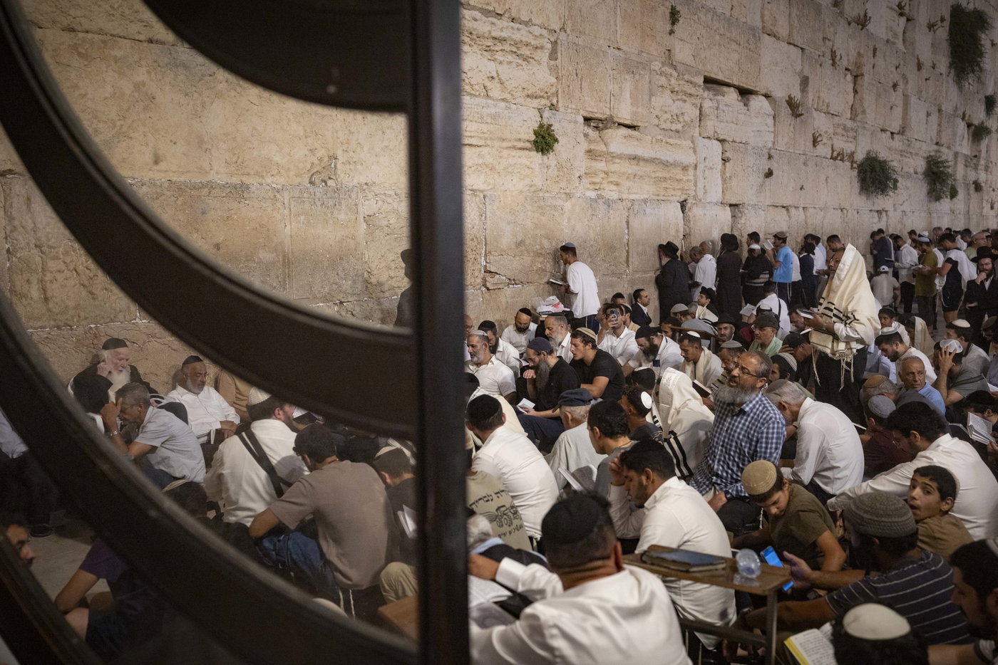 ליל תשעה באב בכותל המערבי