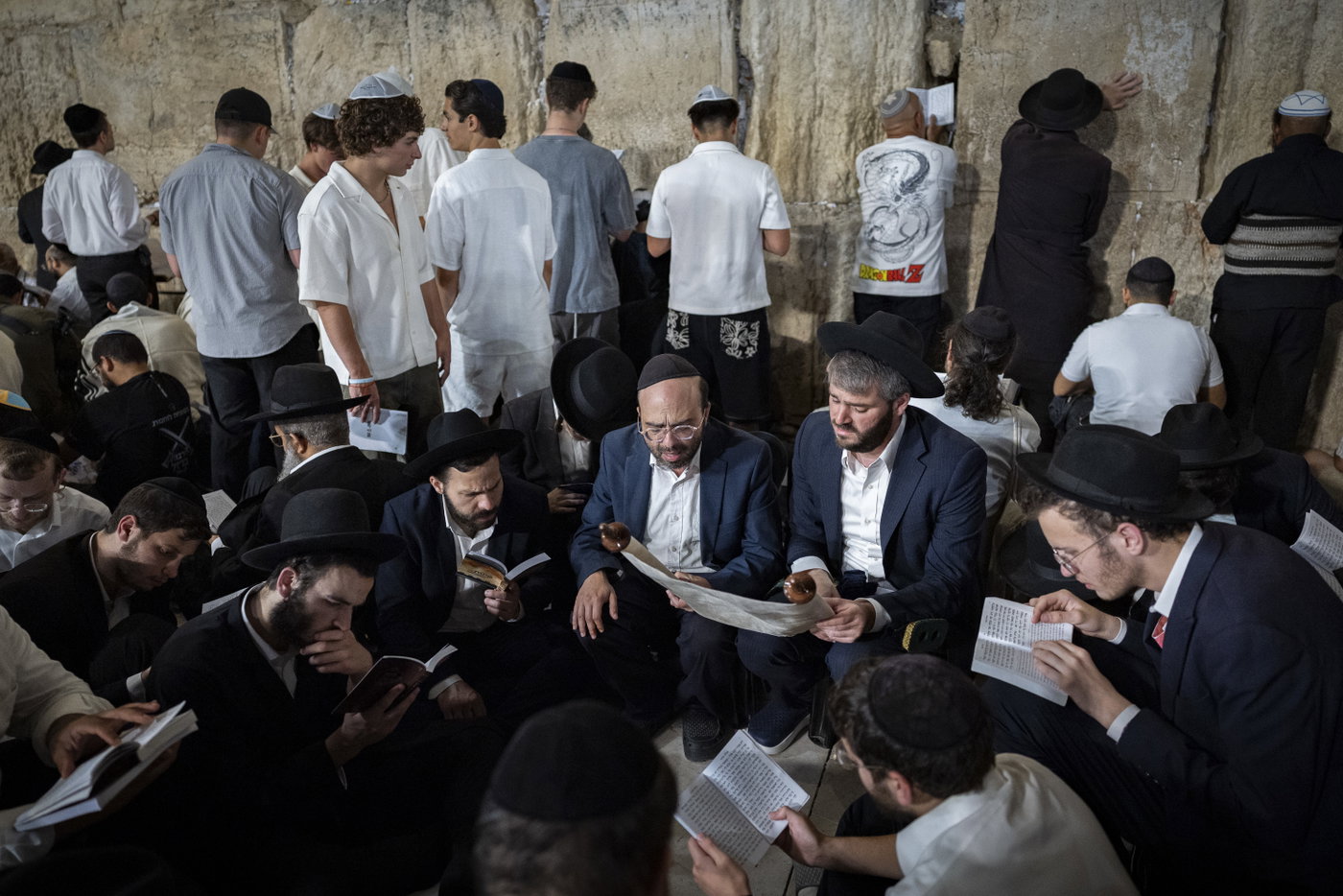 ליל תשעה באב בכותל המערבי