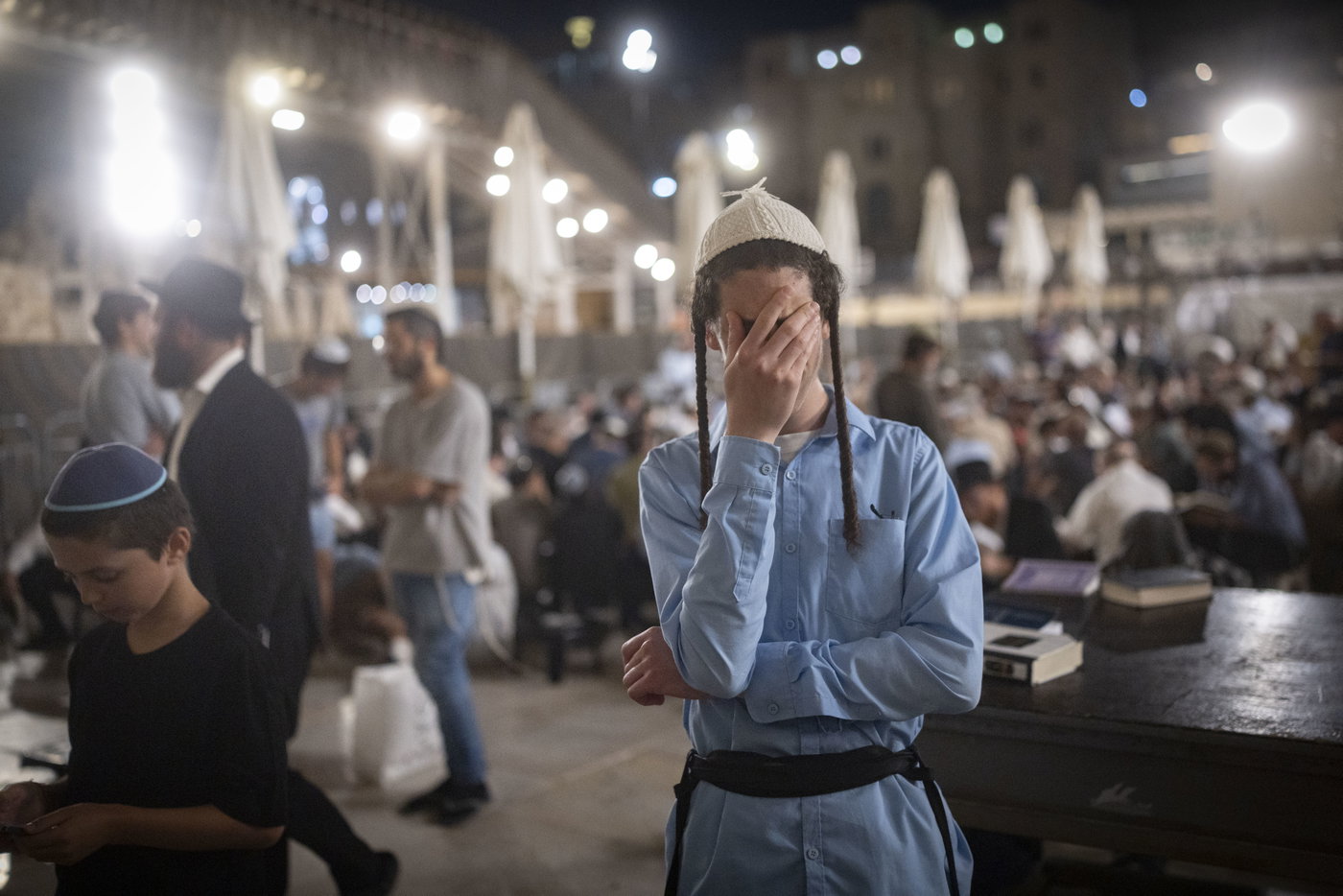 ליל תשעה באב בכותל המערבי