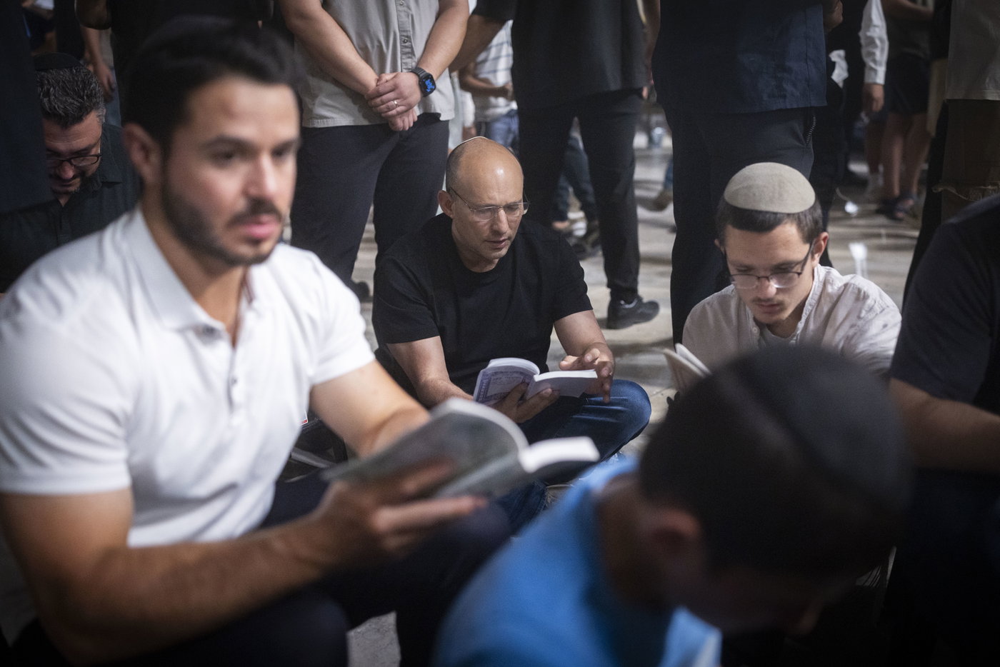 ליל תשעה באב בכותל המערבי