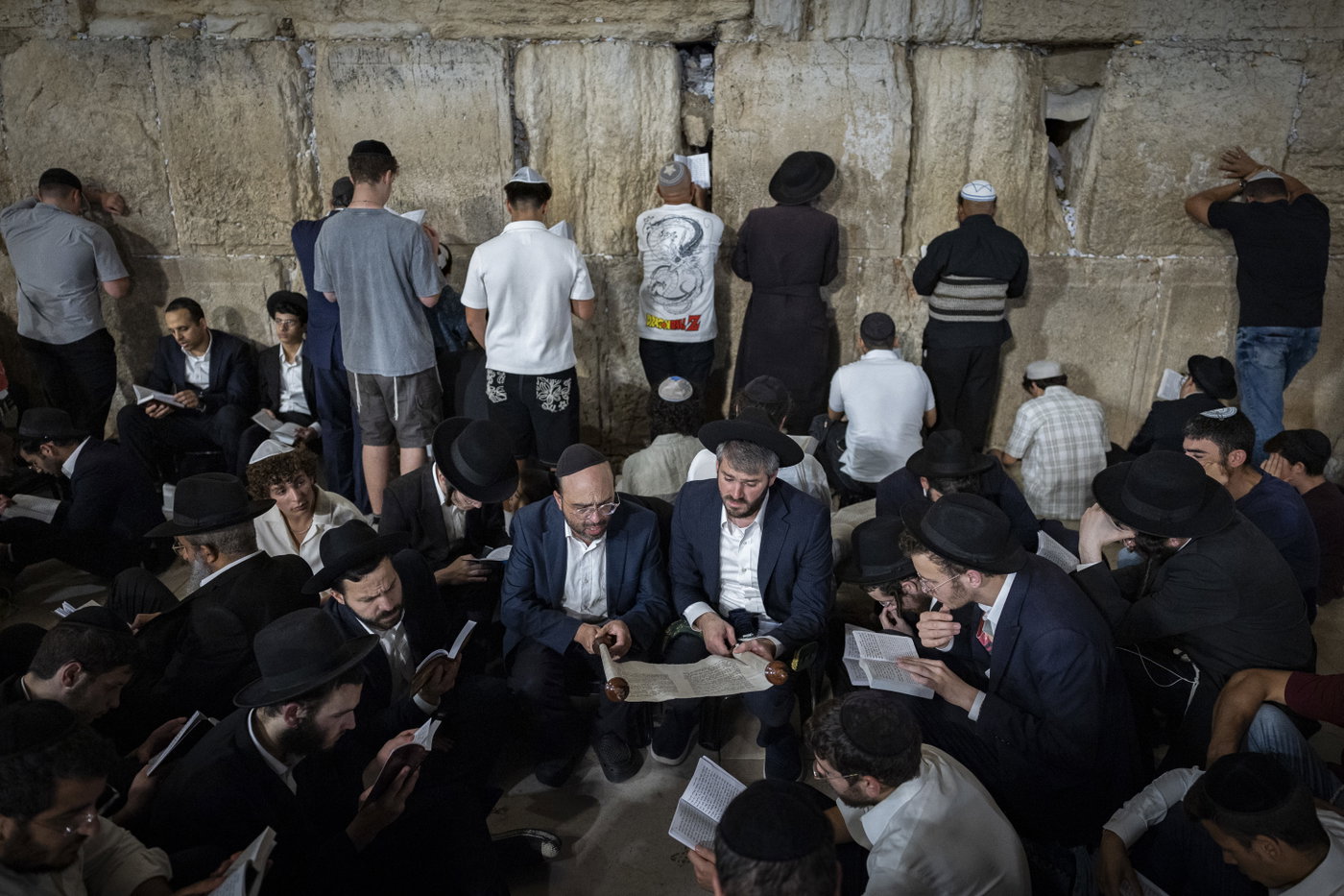 ליל תשעה באב בכותל המערבי