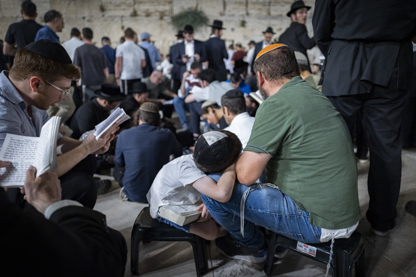 ליל תשעה באב בכותל המערבי