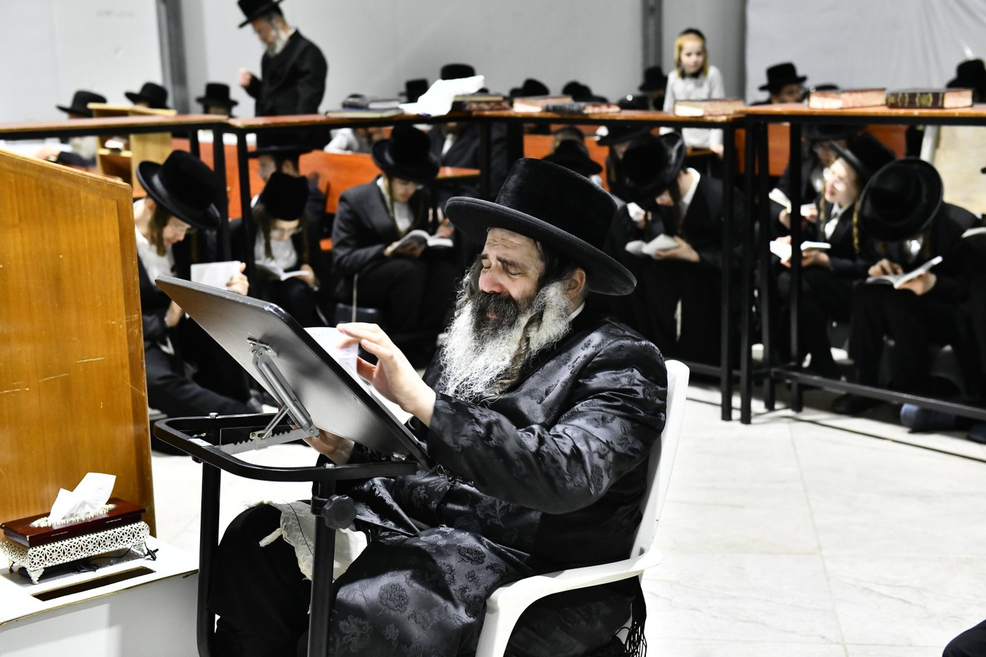 האדמו"ר מזוטשקא בליל תשעה באב