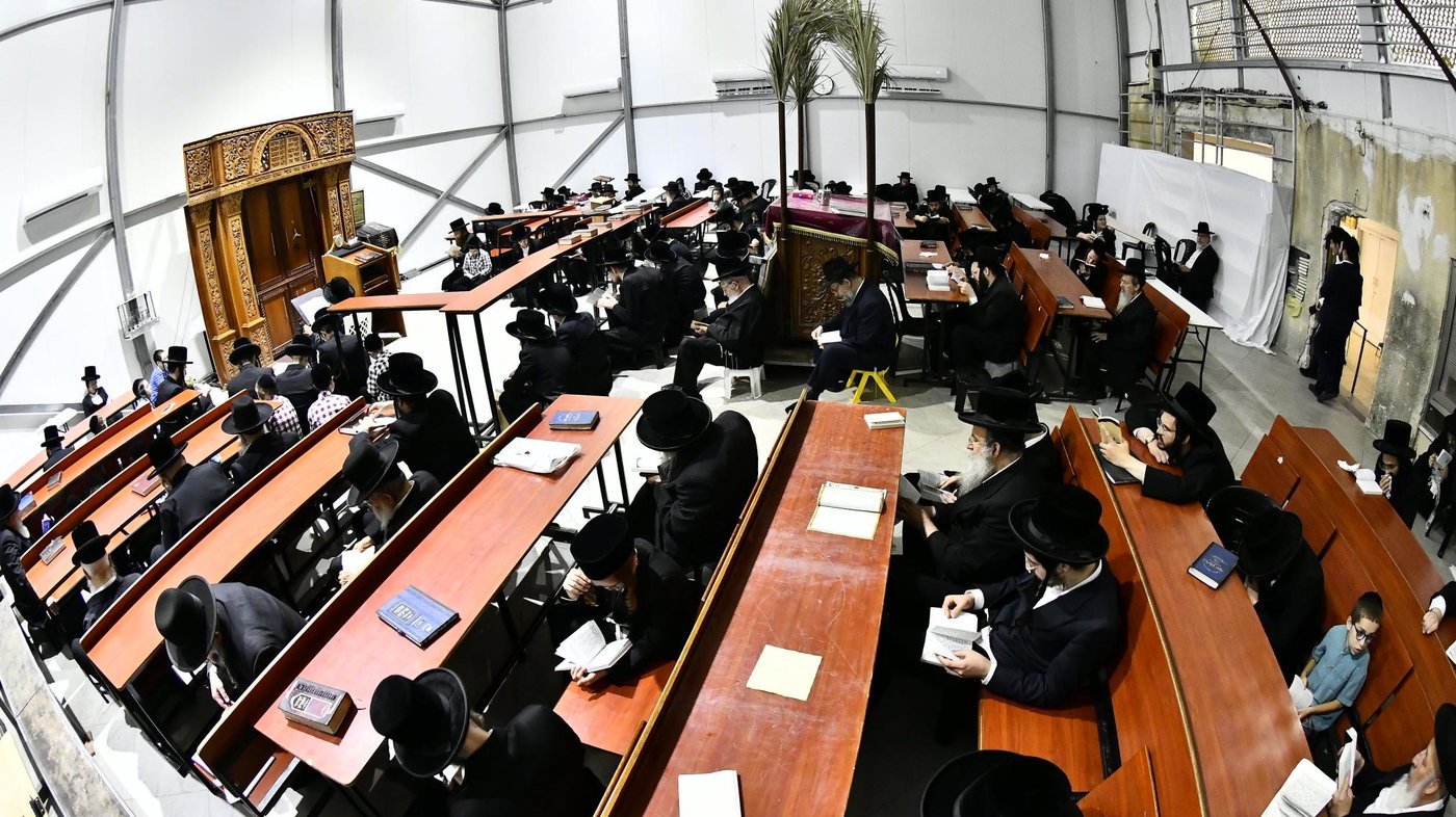 האדמו"ר מזוטשקא בליל תשעה באב