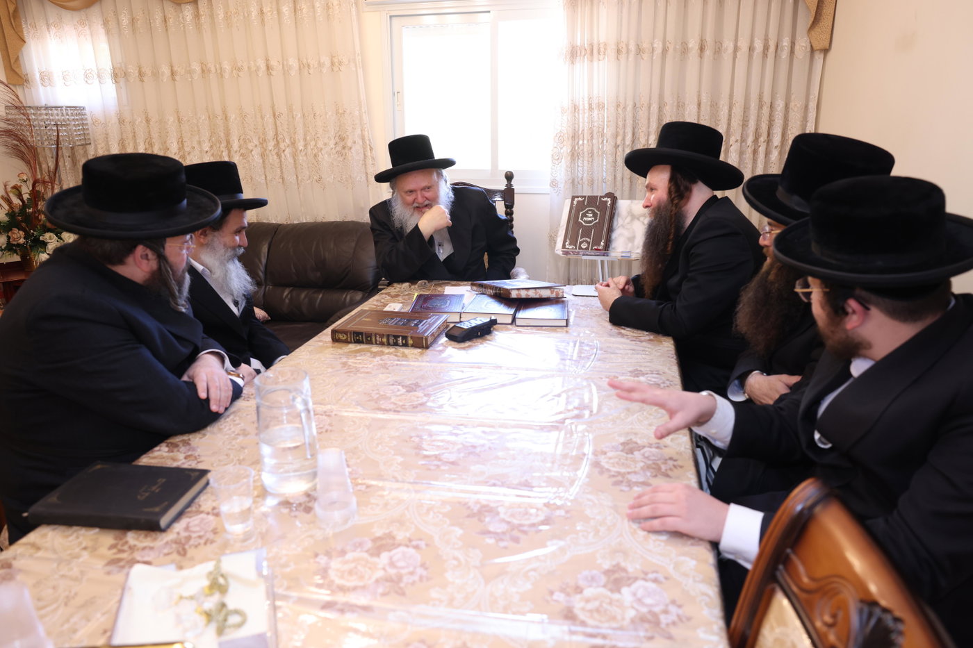 רבי אליהו ישראל אשלג אצל האדמו"ר מקומרנא
