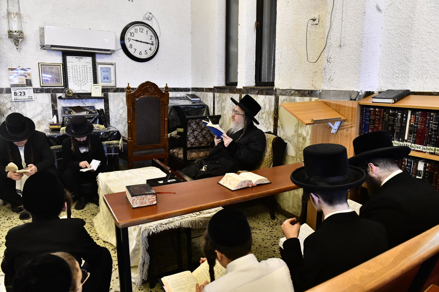 האדמו"ר מביאלה בליל תשעה באב