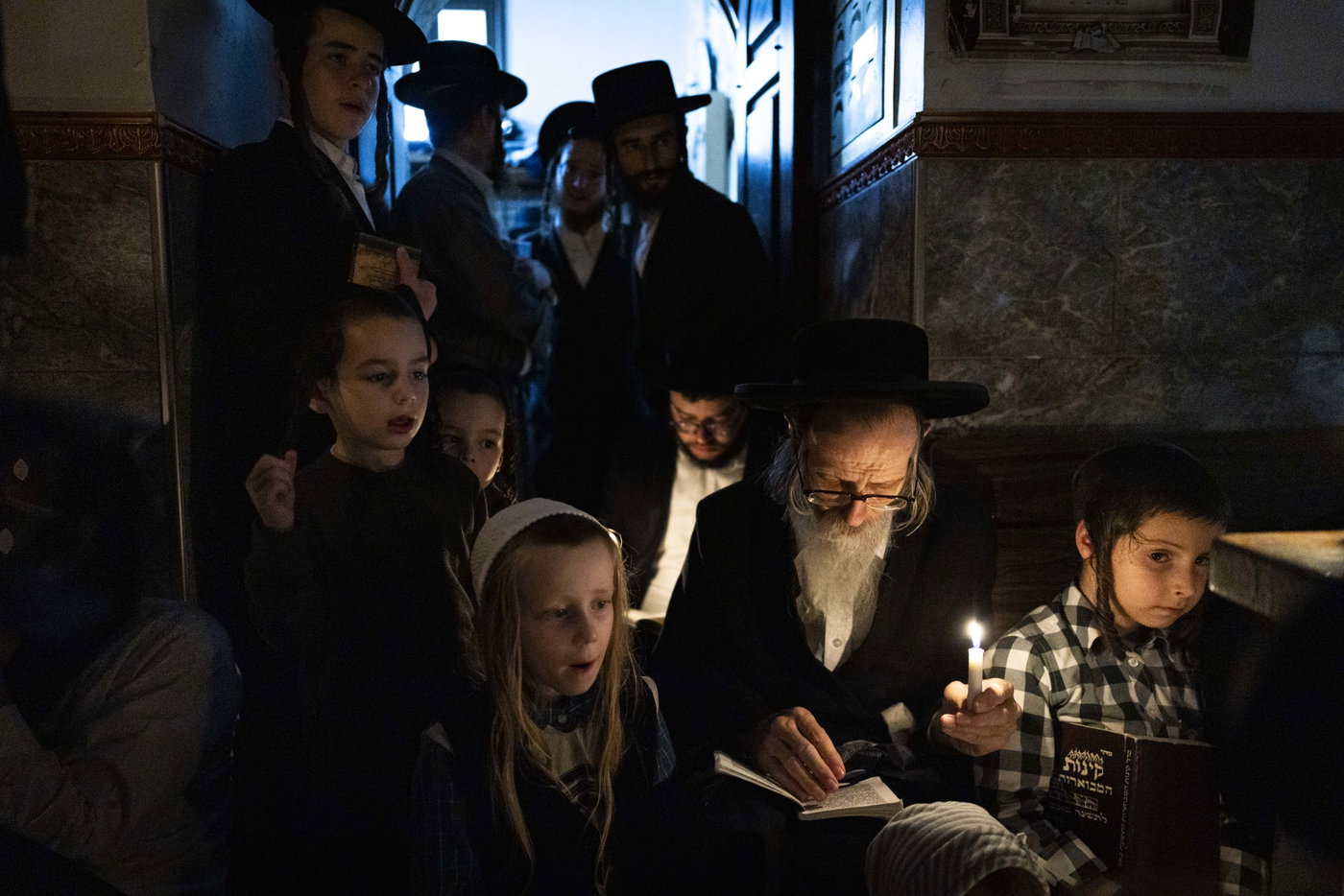 ליל תשעה באב בשכונת 'מאה שערים'